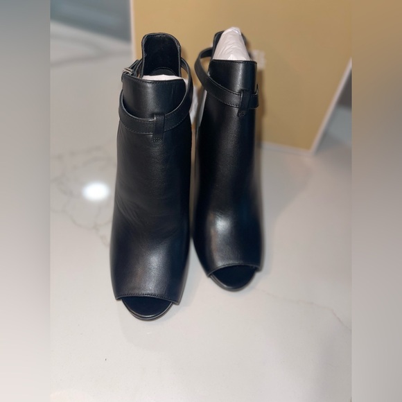 Michael Kors Elegant Black Women's Heeled Ankle Boots - Picture 9 of 11